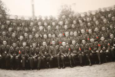 Preview: Gruppenfoto - Reichsarbeitsdienst großformatig - Lager Raum Karlsruhe